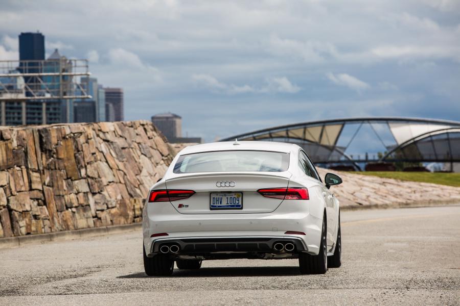  Audi S5 Sportback 2017 года  (NA) (фото 5 из 40)